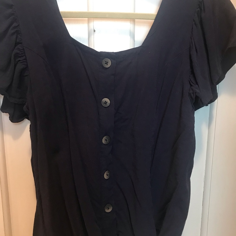 Universal threads women’s short sleeve top